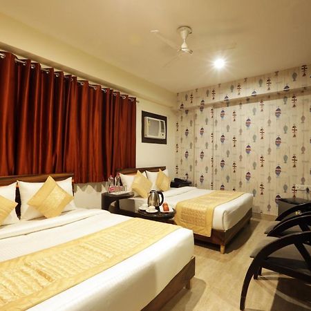 Hotel Airport Star Нью-Делі Екстер'єр фото